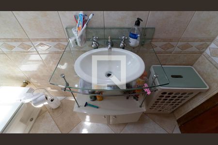 Casa à venda com 200m², 3 quartos e 5 vagas Casa à venda com 200m², 3 quartos e 5 vagasBanheiro