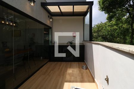 Apartamento para alugar com 80m², 3 quartos e 1 vagaÁrea de Serviço