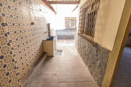 Casa à venda com 90m², 4 quartos e sem vagaArea de serviço / quintal