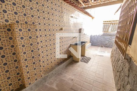 Casa à venda com 90m², 4 quartos e sem vagaArea de serviço / quintal