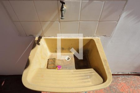 Casa à venda com 100m², 2 quartos e 2 vagasÁrea de serviço