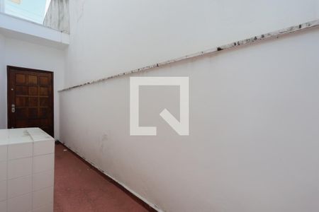 Casa à venda com 100m², 2 quartos e 2 vagasQuintal