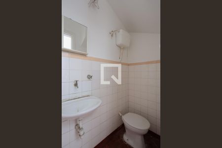 Casa à venda com 100m², 2 quartos e 2 vagasBanheiro de serviço