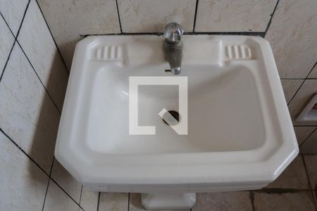 Casa à venda com 100m², 2 quartos e 2 vagasBanheiro