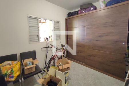 Casa à venda com 420m², 6 quartos e 7 vagasEdícula - Quarto 2