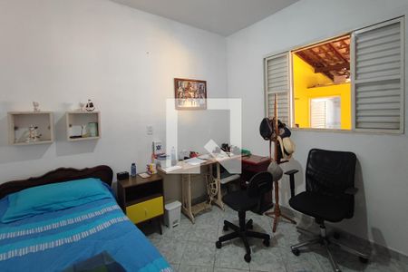 Casa à venda com 420m², 6 quartos e 7 vagasEdícula - Quarto