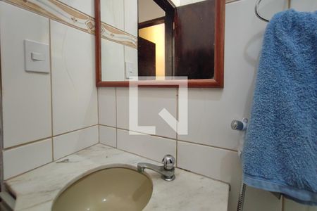 Casa à venda com 420m², 6 quartos e 7 vagasEdícula - Banheiro