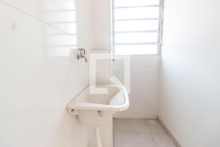 Apartamento para alugar com 34m², 2 quartos e sem vaga Apartamento para alugar com 34m², 2 quartos e sem vagaÁrea de serviço