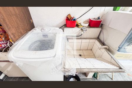 Casa à venda com 125m², 2 quartos e 2 vagas Casa à venda com 125m², 2 quartos e 2 vagasÁrea de Serviço - Quintal