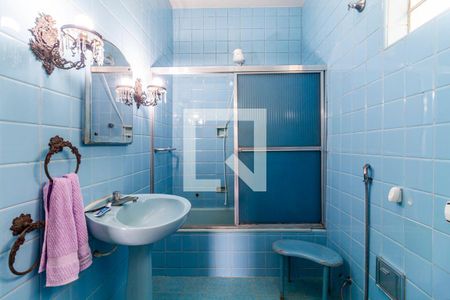 Casa para alugar com 280m², 3 quartos e 4 vagasBanheiro Social