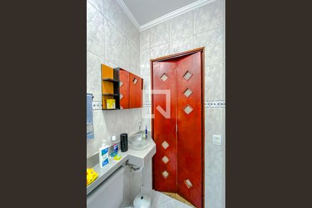 Casa à venda com 200m², 3 quartos e 3 vagasBanheiro