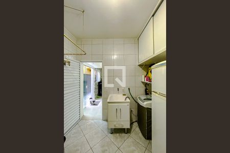 Casa à venda com 200m², 3 quartos e 3 vagasÁrea de Serviço