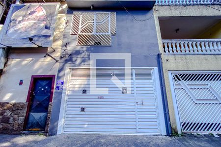 Casa à venda com 200m², 3 quartos e 3 vagasFachada - Plaquinha