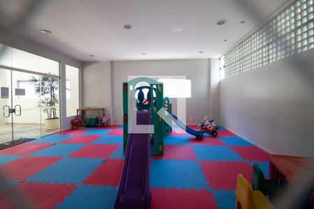 Apartamento para alugar com 67m², 2 quartos e 1 vaga Apartamento para alugar com 67m², 2 quartos e 1 vagaÁrea comum - Playground