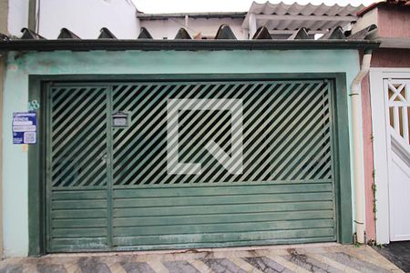 Casa à venda com 107m², 3 quartos e 2 vagasFachada