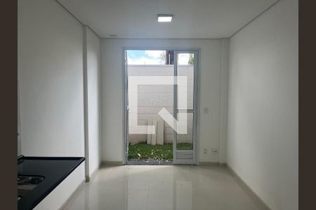 Sala e Cozinha Integrada de apartamento à venda com 1 quarto, 35m² em Água Branca, São Paulo