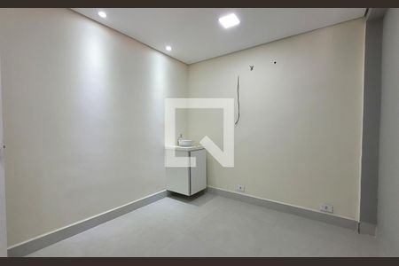 Casa à venda com 300m², 5 quartos e 3 vagas Casa à venda com 300m², 5 quartos e 3 vagasQuarto 1