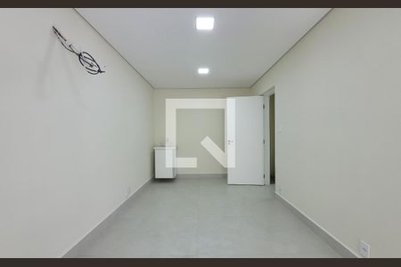 Casa à venda com 300m², 5 quartos e 3 vagas Casa à venda com 300m², 5 quartos e 3 vagasSuíte