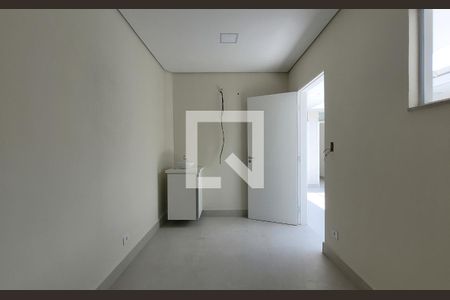 Casa à venda com 300m², 5 quartos e 3 vagas Casa à venda com 300m², 5 quartos e 3 vagasQuarto de serviço 1