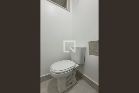 Casa à venda com 300m², 5 quartos e 3 vagas Casa à venda com 300m², 5 quartos e 3 vagasLavabo