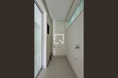 Casa à venda com 300m², 5 quartos e 3 vagas Casa à venda com 300m², 5 quartos e 3 vagasArea de serviço