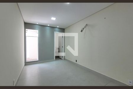 Casa à venda com 300m², 5 quartos e 3 vagas Casa à venda com 300m², 5 quartos e 3 vagasSuíte