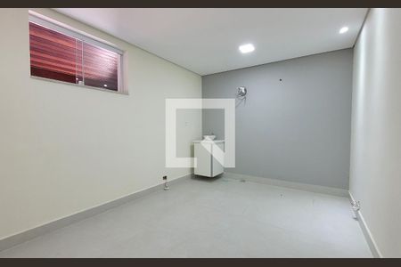 Casa à venda com 300m², 5 quartos e 3 vagas Casa à venda com 300m², 5 quartos e 3 vagasCozinha