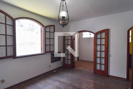 Casa à venda com 260m², 3 quartos e 2 vagasQuarto 3