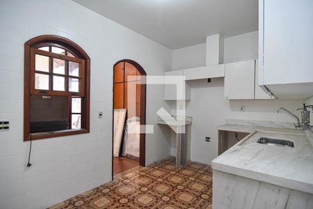 Casa à venda com 260m², 3 quartos e 2 vagasCozinha