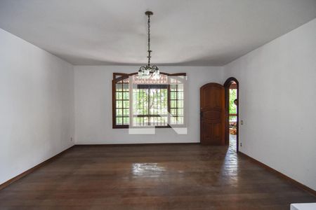Sala de casa à venda com 3 quartos, 260m² em São Francisco, Niterói