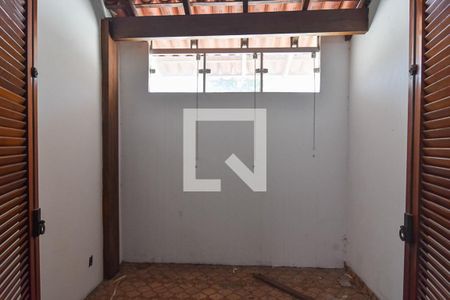 Casa à venda com 260m², 3 quartos e 2 vagasQuarto 3