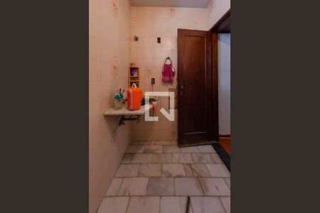 Casa à venda com 368m², 4 quartos e 4 vagasBanheiro da Suíte 1