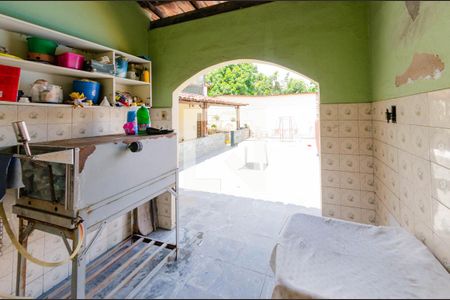 Casa à venda com 368m², 4 quartos e 4 vagasÁrea de serviço