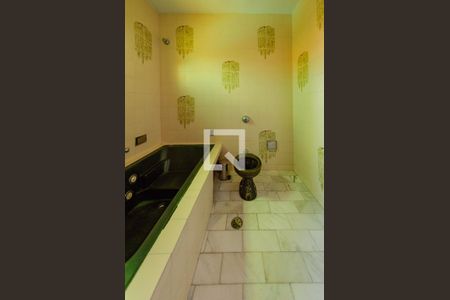 Casa à venda com 368m², 4 quartos e 4 vagasBanheiro da Suíte 3