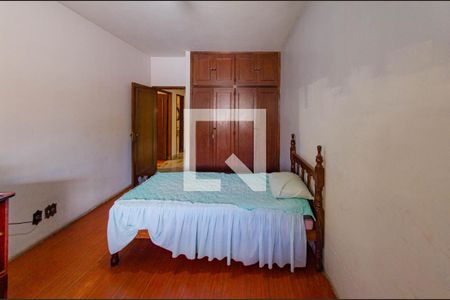 Casa à venda com 368m², 4 quartos e 4 vagasQuarto 1