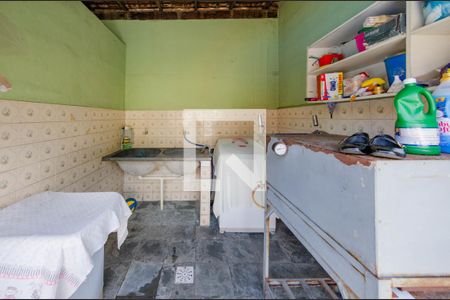 Casa à venda com 368m², 4 quartos e 4 vagasÁrea de serviço