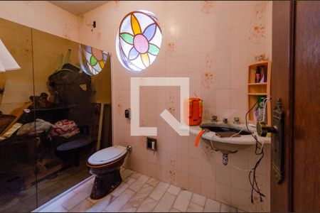 Casa à venda com 368m², 4 quartos e 4 vagasBanheiro da Suíte 1