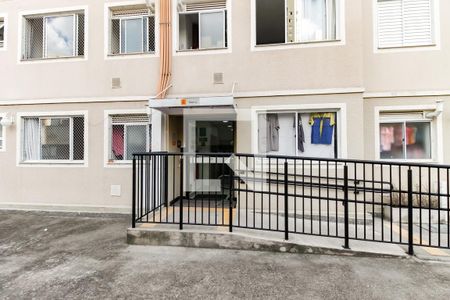 Apartamento para alugar com 43m², 2 quartos e sem vaga Apartamento para alugar com 43m², 2 quartos e sem vagaEntrada Bloco