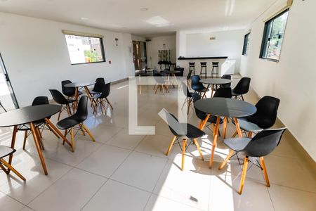 Apartamento para alugar com 43m², 2 quartos e sem vaga Apartamento para alugar com 43m², 2 quartos e sem vagaÁrea comum - Salão de festas