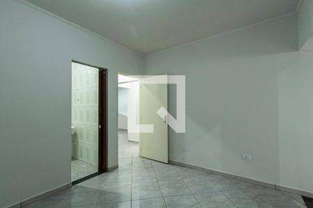 Casa para alugar com 140m², 3 quartos e 3 vagasSuíte 