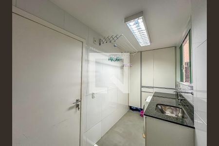 Apartamento à venda com 127m², 3 quartos e 1 vagaÁrea de Serviço