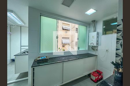 Apartamento à venda com 127m², 3 quartos e 1 vagaÁrea de Serviço