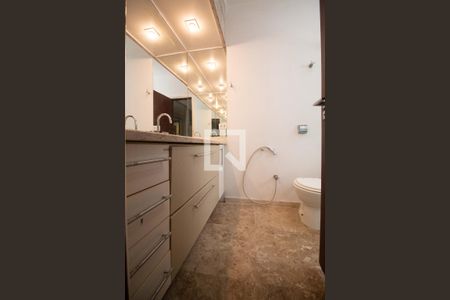 Apartamento à venda com 279m², 4 quartos e 2 vagasBanheiro da Suíte 3