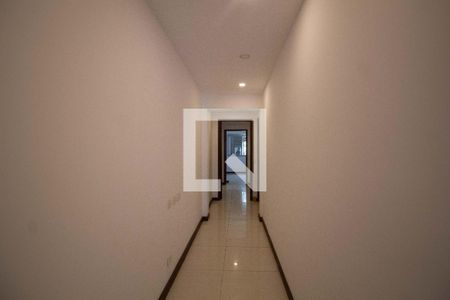Apartamento à venda com 279m², 4 quartos e 2 vagasCorredor