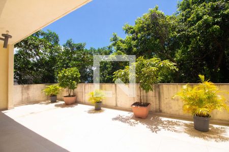 Apartamento à venda com 279m², 4 quartos e 2 vagasPortaria