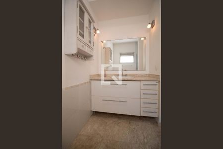 Apartamento à venda com 279m², 4 quartos e 2 vagasBanheiro da Suíte 2