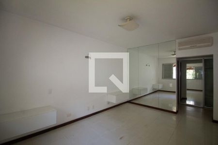 Apartamento à venda com 279m², 4 quartos e 2 vagasSuíte 3