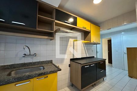 Cozinha de apartamento para alugar com 2 quartos, 90m² em Botafogo, Rio de Janeiro
