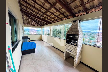 Casa à venda com 360m², 3 quartos e 6 vagasVaranda 