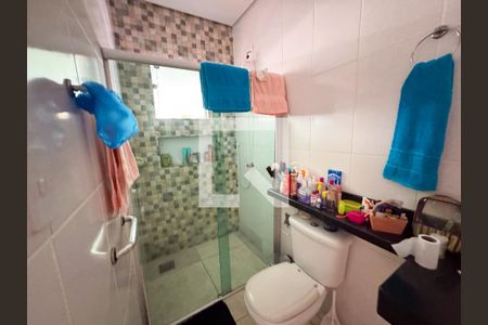 Casa à venda com 360m², 3 quartos e 6 vagasCasa 2 Banheiro